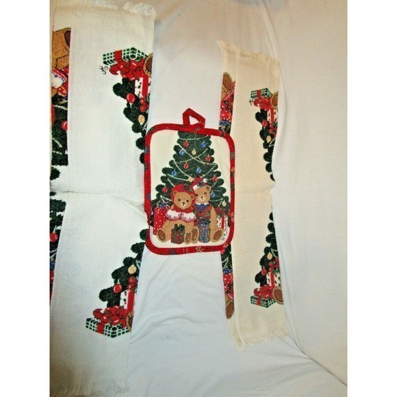 Vintage Style 3 Piece Kitchen Towel Set with a Pot Holder - Picture 4 of 4